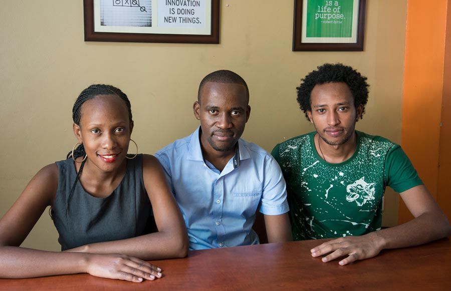 Mama-Ope创始人:Olivia Koburongo(左)，Brian Turyabagye(中)，Besufekad Shifferaw(右)